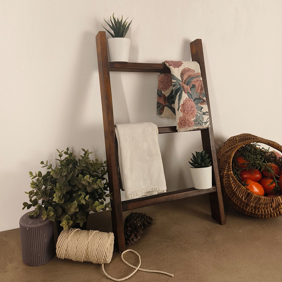 HIGHNESS Wooden Kitchen Ladder - Image 2